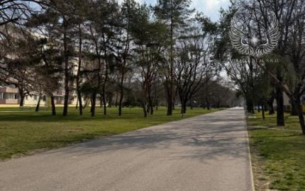 TOP!!! PRIESTRANNÝ 2I BYT S LOGGIOU V RUŽINOVE