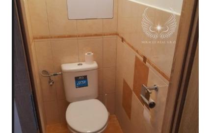 NOVOZREKONŠTRUOVANÝ 2I BYT S NEPRIECHODNÝMI IZBAMI NA KPT. RAŠU