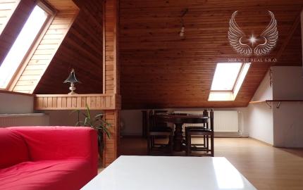 VEĽKÝ 4I PODKROVNÝ BYT S GARÁŽOU A ZÁHRADOU V MLYNSKEJ DOLINE