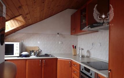 VEĽKÝ 4I PODKROVNÝ BYT S GARÁŽOU A ZÁHRADOU V MLYNSKEJ DOLINE