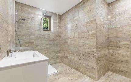 NOVINKA!!! NÁDHERNÝ 3PODLAŽNÝ ROD. DOM SO ZÁHRADOU POD LESOM