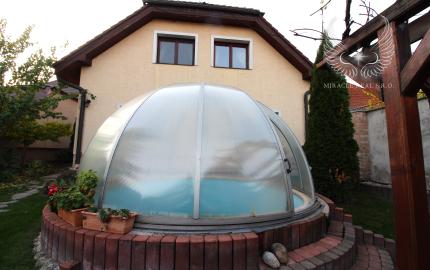 RODINNÝ DOM S BAZÉNOM A ZÁHRADOU KÚSOK OD ŠALE