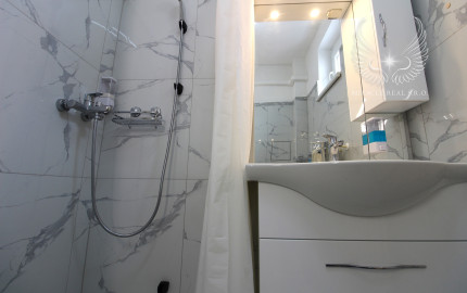 1I BYT S TERASOU NA PRENAJOM