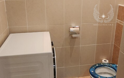 ATYPICKÝ PRIESTRANNÝ 4-IZBOVÝ MEZONET V DÚBRAVKE