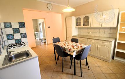 TOP!!! ZREKONŠTRUOVANÝ RD S VEĽKÝM POZEMKOM 939m2