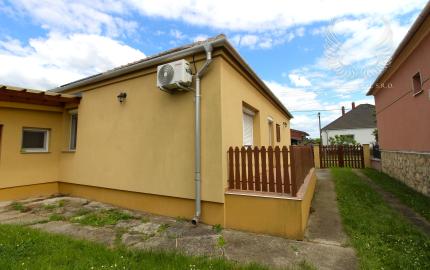 TOP!!! ZREKONŠTRUOVANÝ RD S VEĽKÝM POZEMKOM 939m2