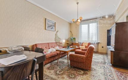 PRÍJEMNÝ A SLNEČNÝ 3I BYT S NEPRIECHODNÝMI IZBAMI A S LOGGIOU