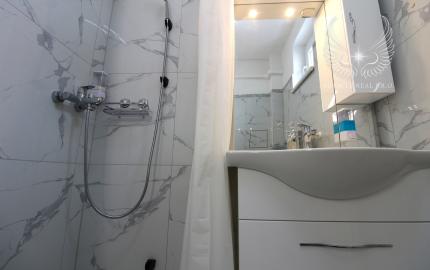 TOP!!! ZARIADENÝ 1I BYT S TERASOU NA GROSSLINGOVEJ