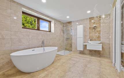 NOVOZREKONŠTRUOVANÝ 3PODLAŽNÝ ROD. DOM SO ZÁHRADOU POD LESOM