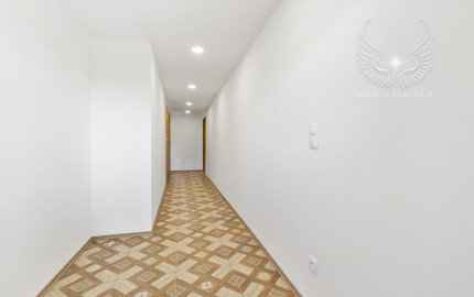 NOVOZREKONŠTRUOVANÝ 3PODLAŽNÝ ROD. DOM SO ZÁHRADOU POD LESOM