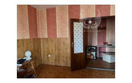 PREDANÉ!!! PREDAJ 2I BYTU VHODNÉHO NA REKONŠTRUKCIU NA Š. KRÁLIKA