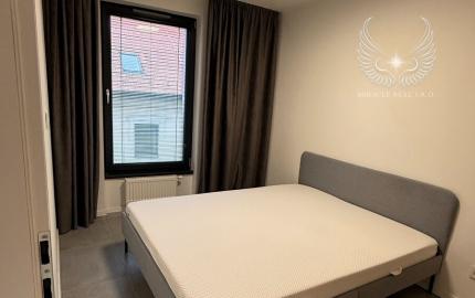 ŠTÝLOVÉ BÝVANIE V SRDCI STARÉHO MESTA – Moderný 2i byt v projekte Vila Ľadová