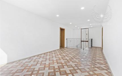 Bývanie pod lesom s nekonečnými možnosťami – Luxusný 7-izbový dom v Karlovej Vsi