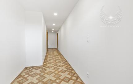 Bývanie pod lesom s nekonečnými možnosťami – Luxusný 7-izbový dom v Karlovej Vsi