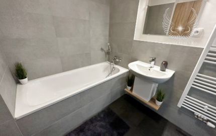 Prenájom 2-izbového bytu s parkovaním – Ovocné sady, Ivanská cesta, Ružinov – Trnávka