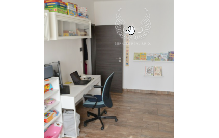 Na prenájom: kompletne zariadený 2-izbový byt s balkónom v Ružinove – Štrkovec, Medzilaborecká ul.