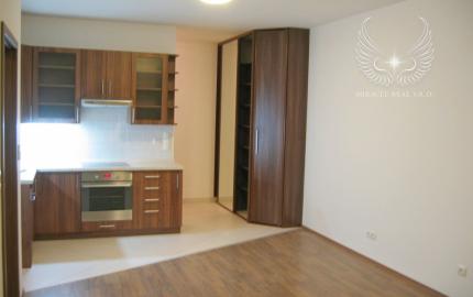 2 izbový byt na prenájom - Bosákova, Petržalka