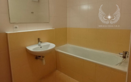 Na prenájom 2izbový byt v obľúbenej lokalite (Zimný štadión)