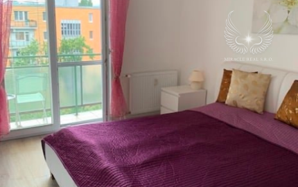 Kompletne zrekonštruovaný 2 izbový byt s balkónom pri Štrkovec