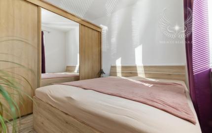 PREDAJ 5IZBOVÝ ROD. DOM SO ZÁHRADOU A PARKOVANÍM V NOVOSTAVBE