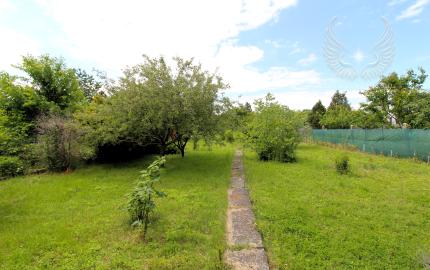 TOP!!! ZREKONŠTRUOVANÝ RD S VEĽKÝM POZEMKOM 939m2