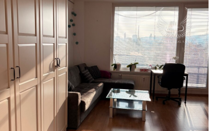 Veľkoryso riešený 4izbový byt na predaj, BA