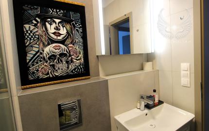 TOP!!! MODERNÝ 2I APARTMÁN S VEĽKÝM BALKÓNOM A PARKOVANÍM V NOVOSTAVBE