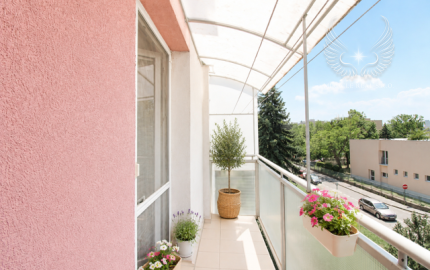 PRIESTRANNÝ, KOMPLETNE ZREKONŠTRUOVANÝ 3I BYT S BALKÓNOM NA HABURSKEJ