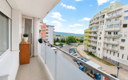 TOP!!! KRÁSNY, ZARIADENÝ 3I BYT S 2 BALKÓNMI A PARKOVANÍM NA KRESÁNKOVEJ
