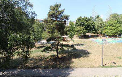 PRIPRAVUJEME NA PREDAJ! 4i byt vo vyhľadávanej lokalite v Dúbravke