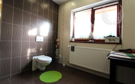 TOP!!! KRÁSNY RODINNÝ DOM S BAZÉNOM A ZÁHRADOU KÚSOK OD ŠALE