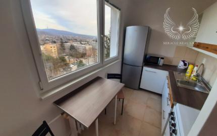 NOVOZREKONŠTRUOVANÝ 2I BYT S NEPRIECHODNÝMI IZBAMI NA KPT. RAŠU