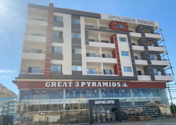 NÁDHERNÝ REZORT V ČASTI AL AHYA - HURGHADA