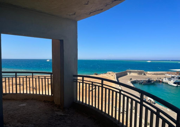 Rezort na pláži Storia del Mare - skvelá poloha v centre