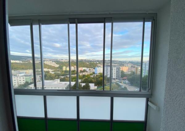 TOP!!! KRÁSNY 2I BYT S 2 BALKÓNMI NA Ľ. FULLU