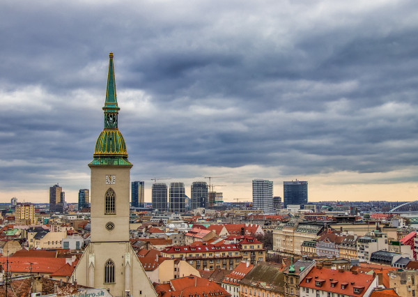 HĽADÁM PRE KLIENTA S HOTOVOSŤOU 2I ALEBO 1I BYT V STAROM MESTE