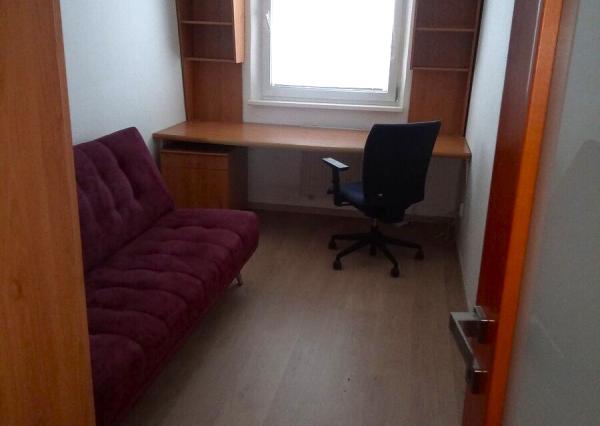 TOP!!! PRIESTRANNÝ 4I BYT S LOGGIOU NA DLHÝCH DIELOCH