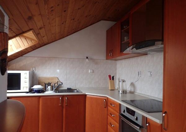 VEĽKÝ 4I PODKROVNÝ BYT S GARÁŽOU A ZÁHRADOU V MLYNSKEJ DOLINE