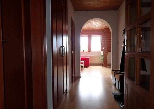 VEĽKÝ 4I PODKROVNÝ BYT S GARÁŽOU A ZÁHRADOU V MLYNSKEJ DOLINE