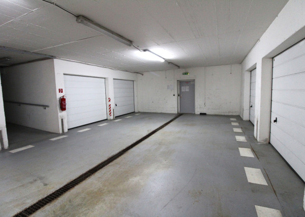 TOP!!! PREDAJ GARÁŽE S ELEKTRICKOU BRÁNOU NA SUMBALOVEJ