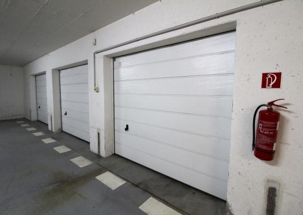 TOP!!! PREDAJ GARÁŽE S ELEKTRICKOU BRÁNOU NA SUMBALOVEJ