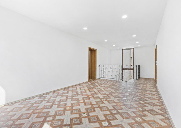 VÝNIMOČNÝ 3PODLAŽNÝ ROD. DOM SO ZÁHRADOU POD LESOM