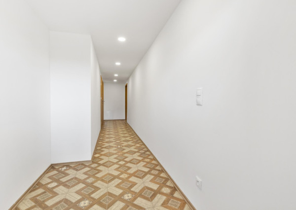 VÝNIMOČNÝ 3PODLAŽNÝ ROD. DOM SO ZÁHRADOU POD LESOM