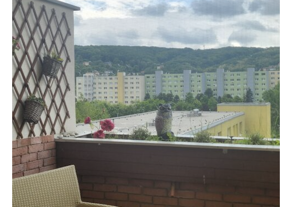 ATYPICKÝ PRIESTRANNÝ 4-IZBOVÝ MEZONET V DÚBRAVKE