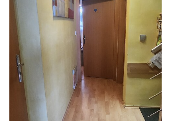 ATYPICKÝ PRIESTRANNÝ 4-IZBOVÝ MEZONET V DÚBRAVKE