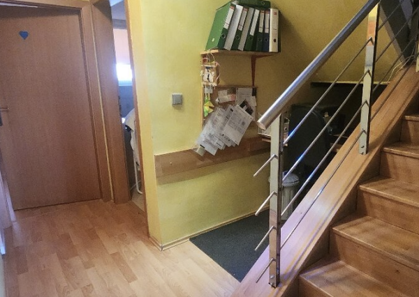 ATYPICKÝ PRIESTRANNÝ 4-IZBOVÝ MEZONET V DÚBRAVKE