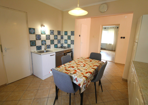 TOP!!! ZREKONŠTRUOVANÝ RD S VEĽKÝM POZEMKOM 939m2