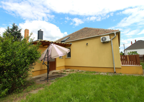 TOP!!! ZREKONŠTRUOVANÝ RD S VEĽKÝM POZEMKOM 939m2