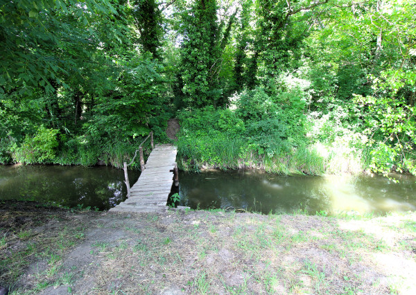 TOP!!! ZREKONŠTRUOVANÝ RD S VEĽKÝM POZEMKOM 939m2