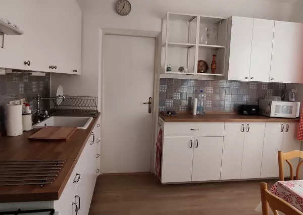 prenájom 2-izb. zariadeného bytu v Karlovej Vsi